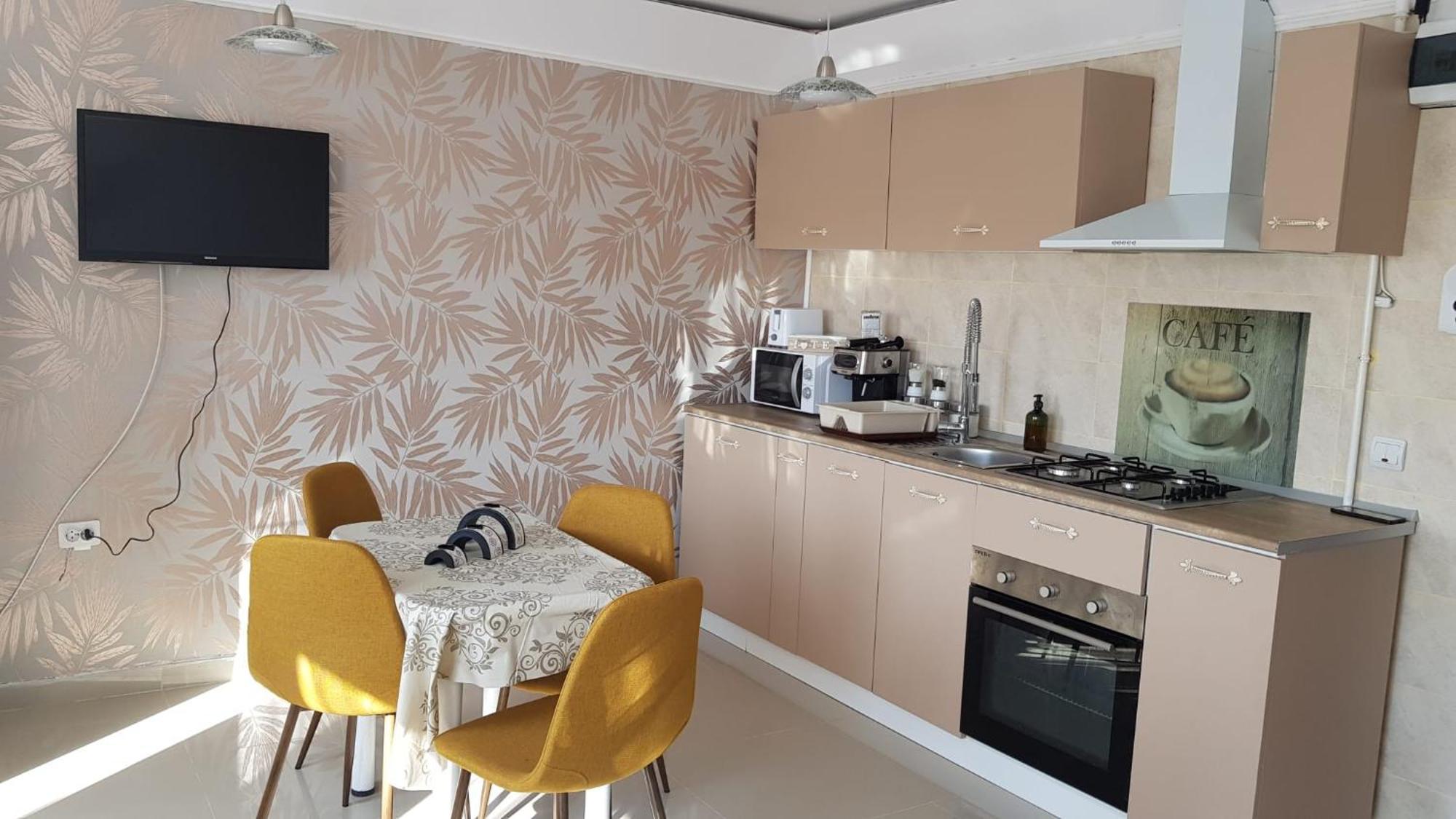 Cosy 2 Bedroom Apartment In New Town Braşov Exterior foto